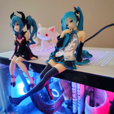 Miku Figure